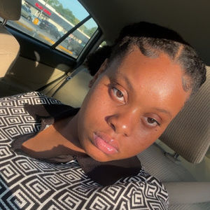 Meet your Posher, Lael